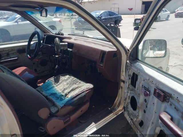 Nissan D21 King Cab