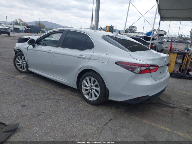 Toyota Camry Le