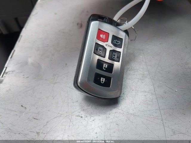 Toyota Sienna Xle Premium 8 Passenger