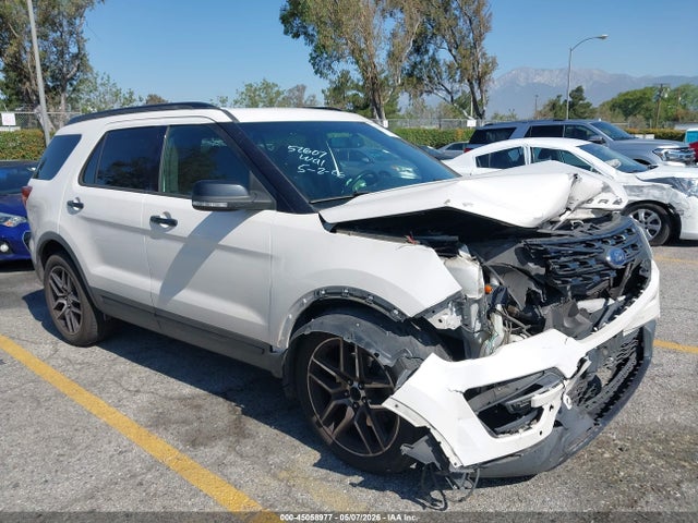Salvage Ford Explorer Image
