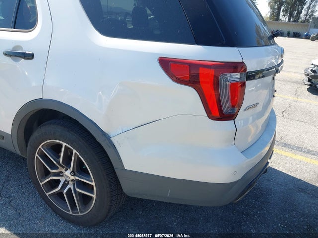 Ford Explorer Sport