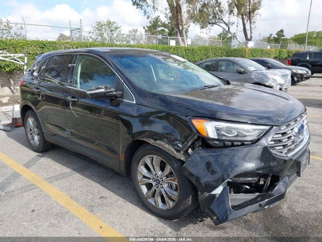 Salvage Ford Edge Image