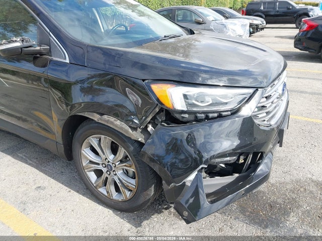 Ford Edge Titanium