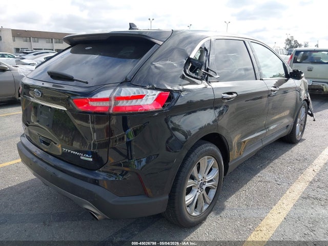 Ford Edge Titanium