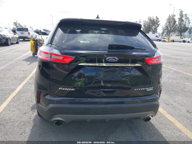 Ford Edge Titanium