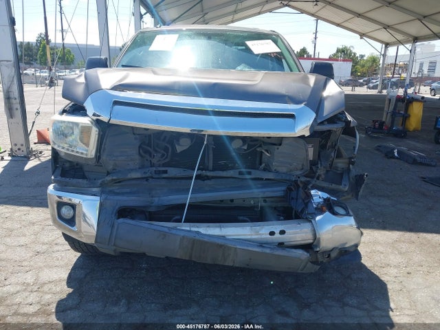 Toyota Tundra Sr5 5.7l V8