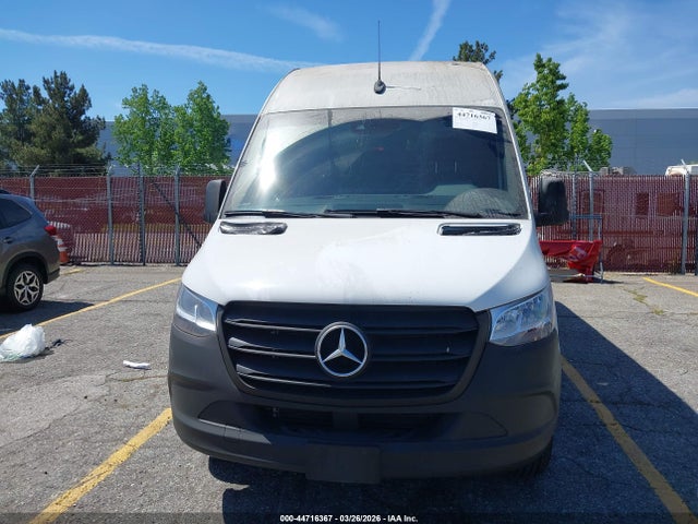 Mercedes-Benz Sprinter 2500 High Roof 4-cyl Diesel Ho