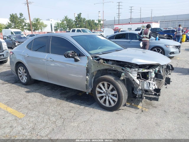 Salvage Toyota Camry Image