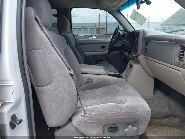 Chevrolet Suburban 2500 Ls