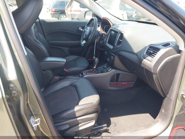 Jeep Compass Trailhawk 4x4