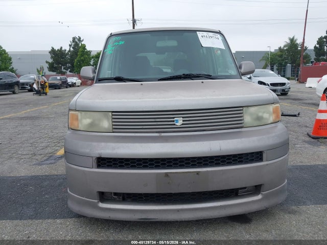 Scion xB