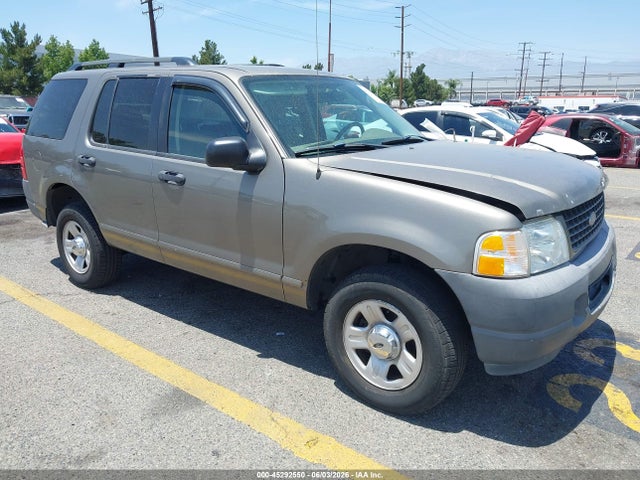 Salvage Ford Explorer Image