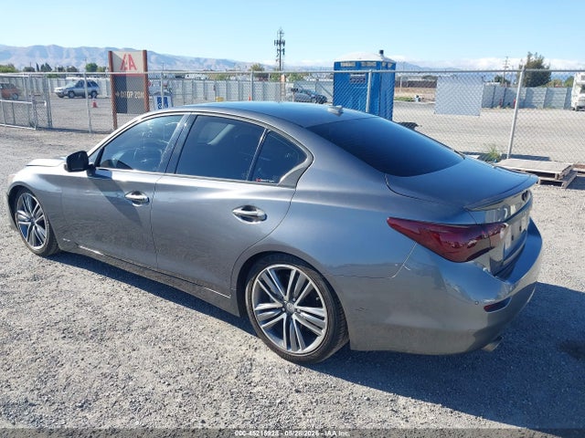 INFINITI Q50 Sport