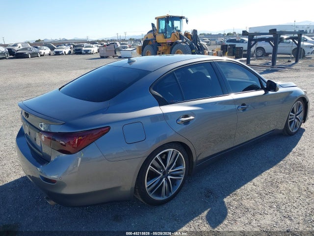 INFINITI Q50 Sport