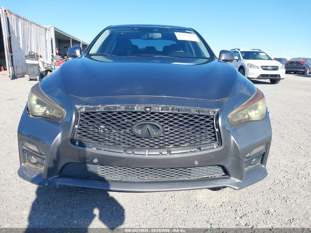 INFINITI Q50 Sport