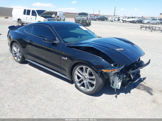Salvage Ford Mustang Image