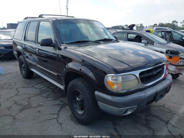 Salvage Ford Explorer Image