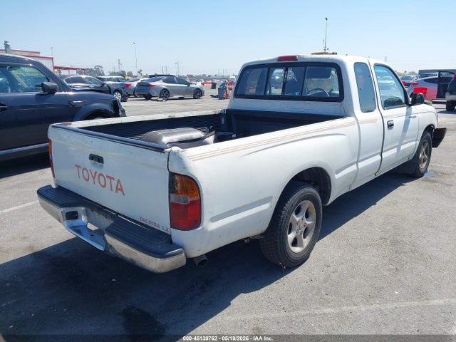 Toyota Tacoma Xtracab