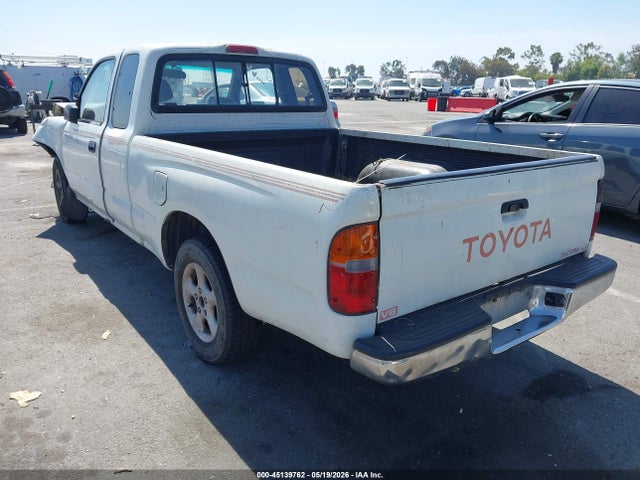 Toyota Tacoma Xtracab