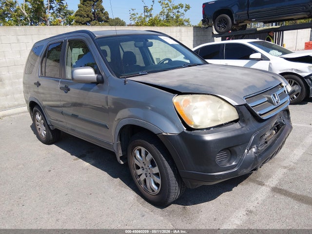 Salvage Honda CR-V Image