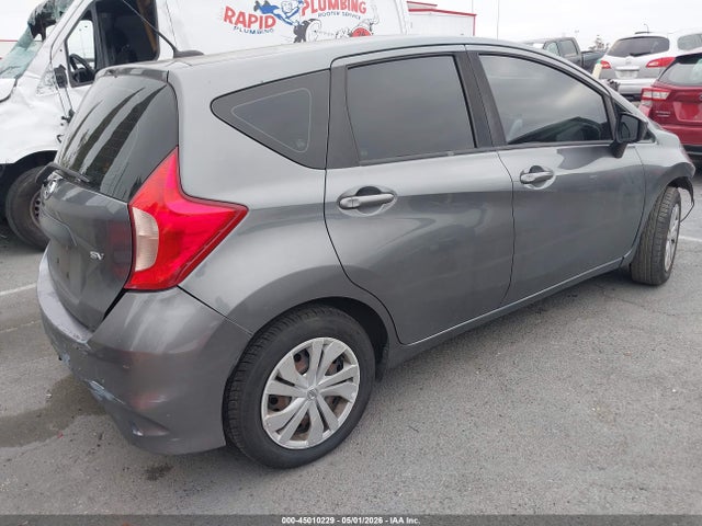 Nissan Versa Sv