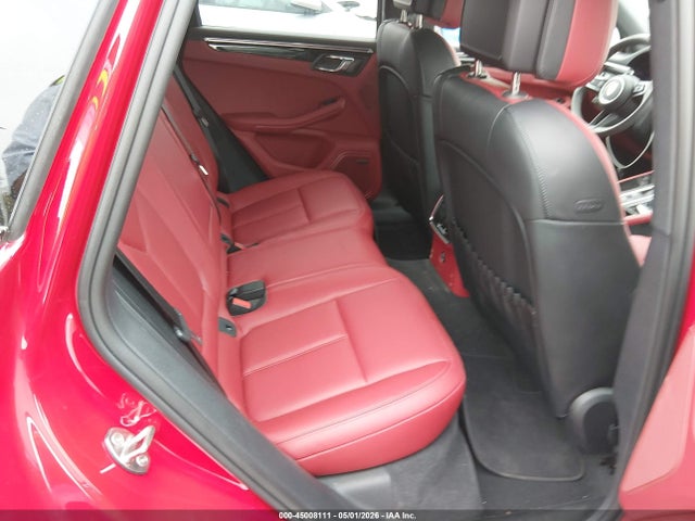 Porsche Macan S