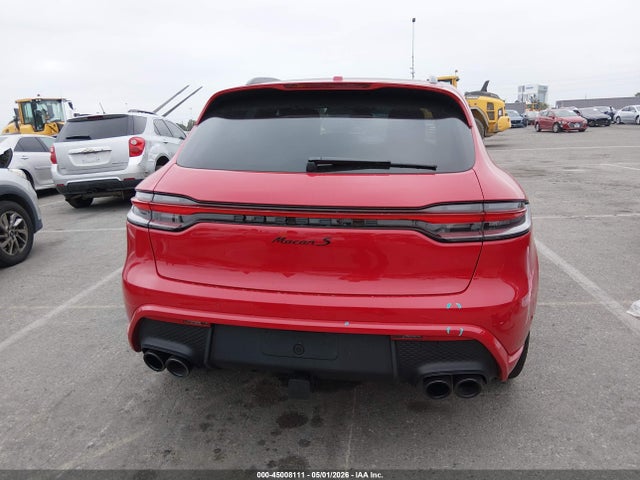 Porsche Macan S