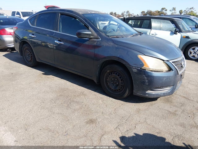 Salvage Nissan Sentra Image