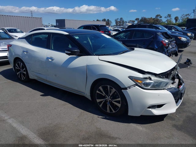 Salvage Nissan Maxima Image