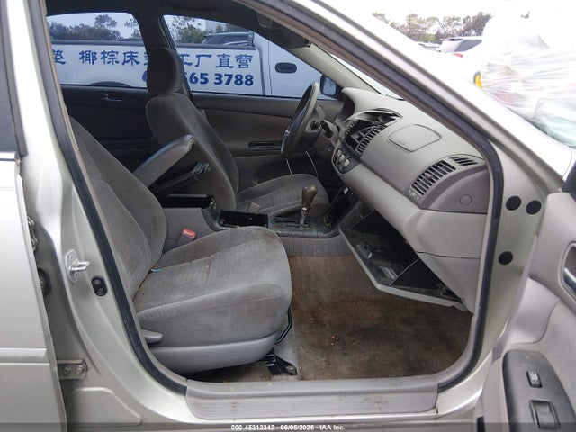 Toyota Camry Std