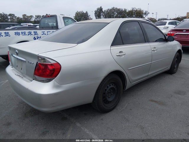 Toyota Camry Std