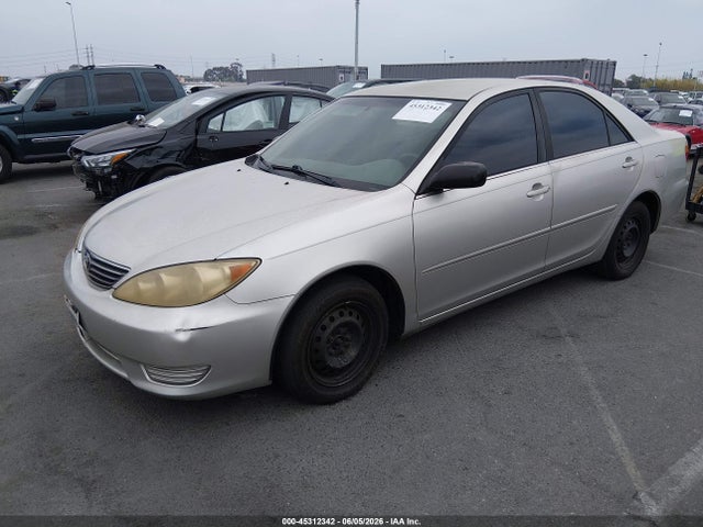 Toyota Camry Std