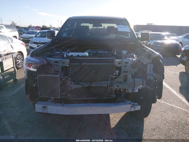 Toyota Tundra Sr5