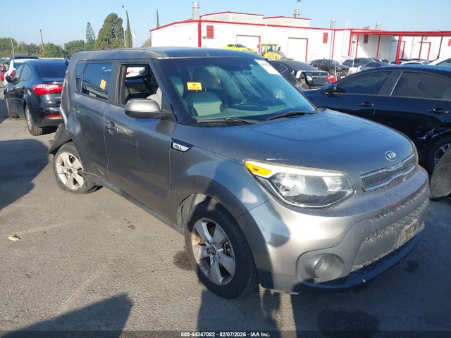 Salvage Kia Soul Image