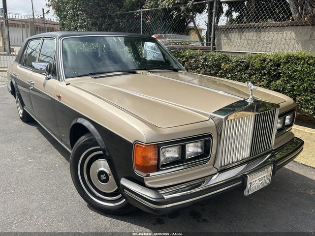 Salvage Rolls-Royce Silver Spur Image