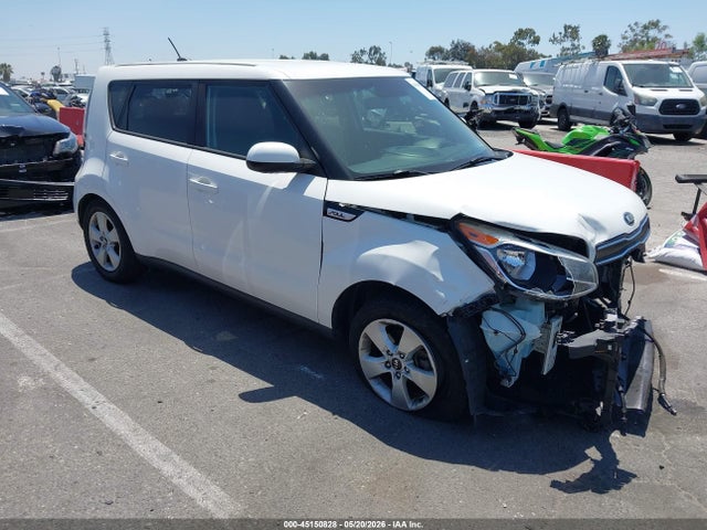 Salvage Kia Soul Image