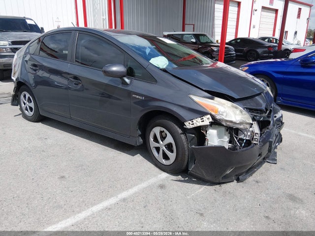 Salvage Toyota Prius Image