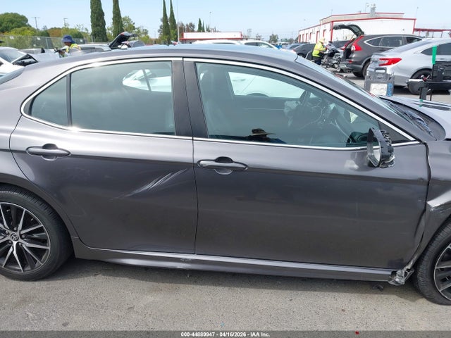 Toyota Camry Se