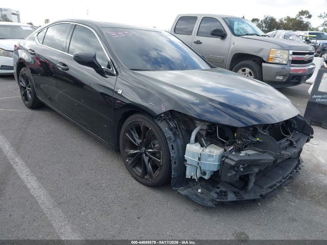 Salvage Lexus Es Image