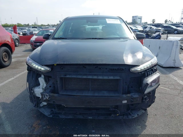 Hyundai KONA Se