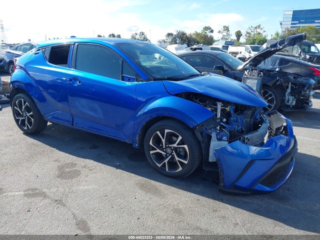 Salvage Toyota C-HR Image