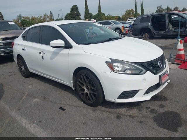 Salvage Nissan Sentra Image