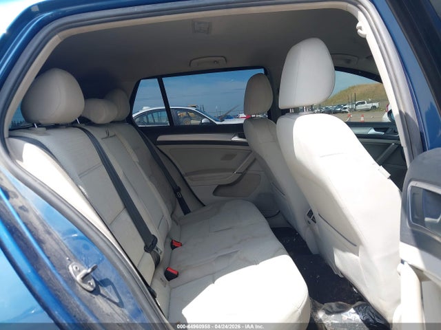 Volkswagen Golf Tsi S 4-door