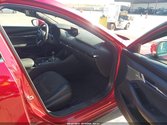 Mazda Mazda3 Premium Package
