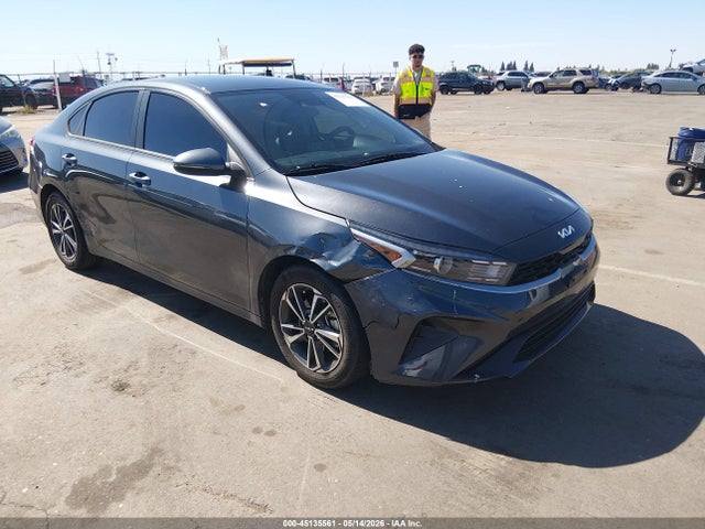 Salvage Kia Forte Image