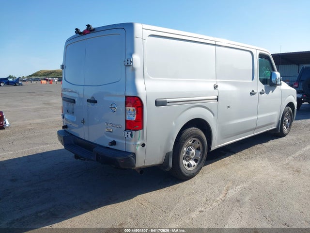 Nissan Nv Sv V8