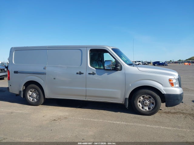 Nissan Nv Sv V8