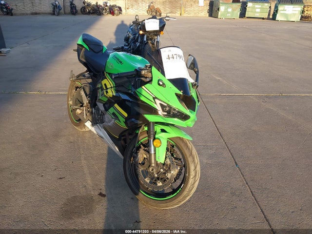 Salvage Kawasaki Zx636 Image