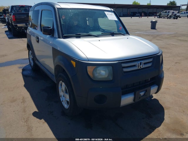 Salvage Honda Element Image