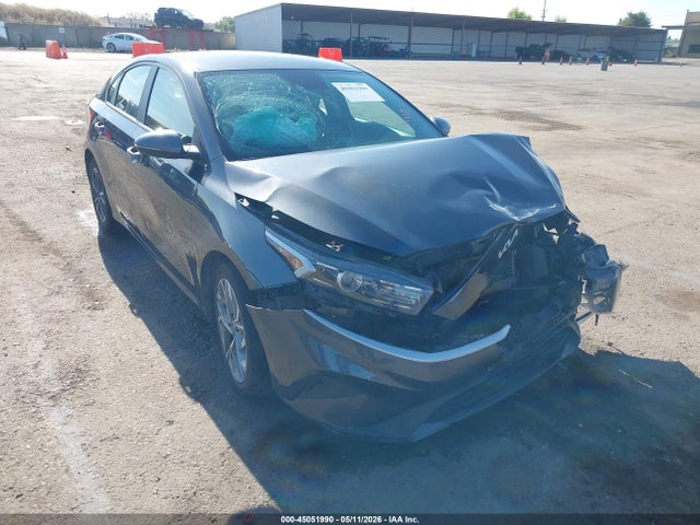 Salvage Kia Forte Image
